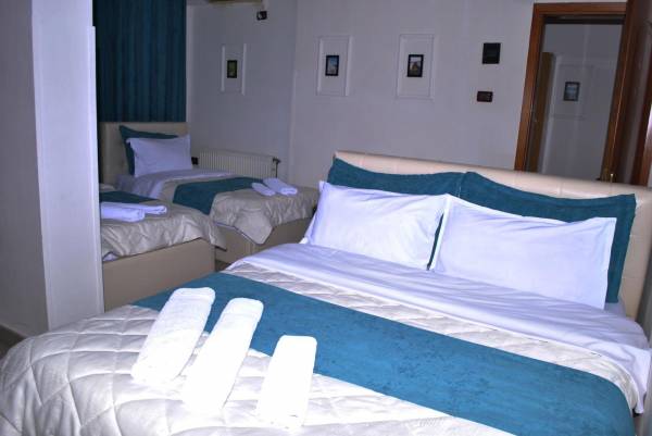 Classic Quadruple Room